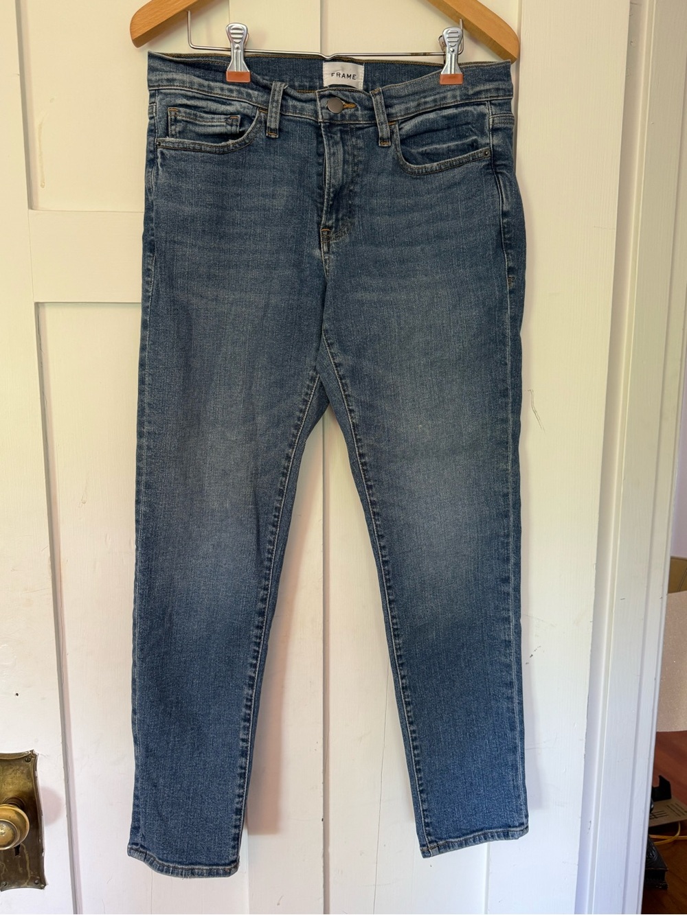 Frame Denim Skinny Jeans in Faded Blue
